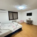 Apartment Dedic